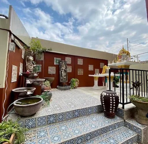 Ratanawong Place 804 Apartment